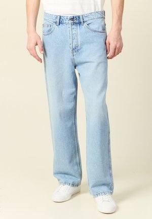 - Jeansy Relaxed Fit