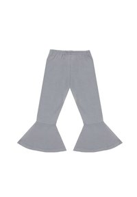 Szare legginsy z rozszerzanymi nogawkami, wykonane z miękkiej bawełnianej mieszanki tkanin. Posiadają elastyczny pas i szerokie mankiety typu dzwon, zapewniając swobodny komfort.