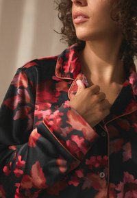 Next SET - Pidžaamad - black pink floral