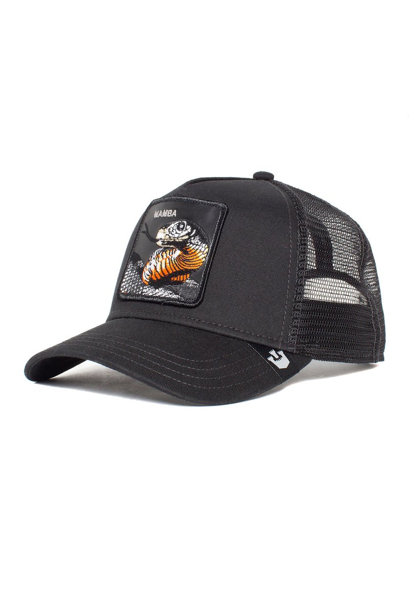 Gorra negra con parte trasera de malla, que presenta un parche de una serpiente enrollada en naranja y gris. El diseño incluye costuras reforzadas y visera curva.