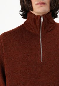 Jack & Jones JOROLLIE HALF ZIP - Pullover - dark brown