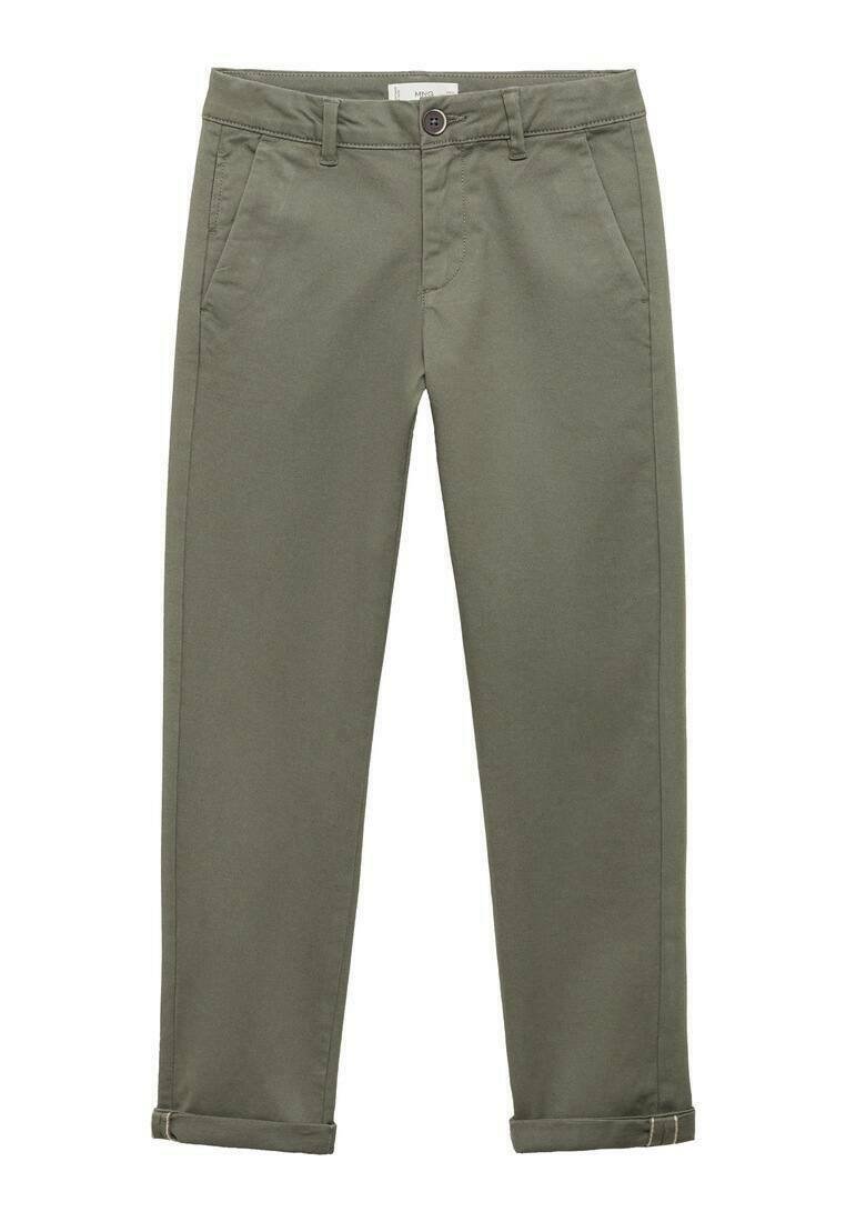 Pantaloni verde oliva realizzati in un tessuto morbido, con chiusura a bottone, passanti per cintura e orli arrotolati. Inclusi due taschini anteriori.