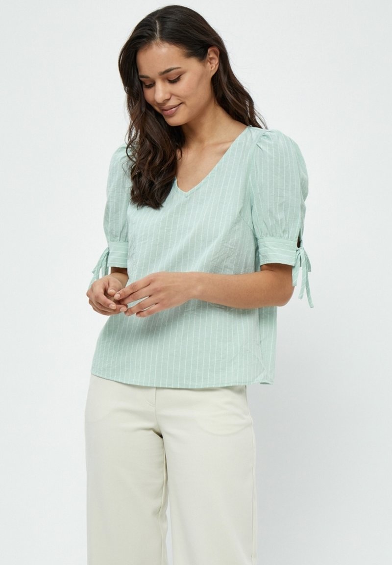 PEPPERCORN - PCMONELLA - Blouse - green mint stripe, Vergroten