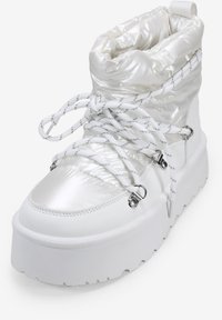 Bosanova CON PLATAFORMA Y CORDONES - Botas para la nieve - blanco