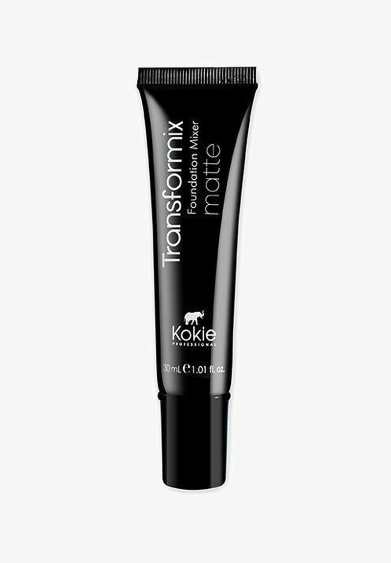 Svart 30 ml kosmetiktube med en matt yta. Har vit text som säger "Transformix Foundation Mixer matte" och en liten logo av en elefant.