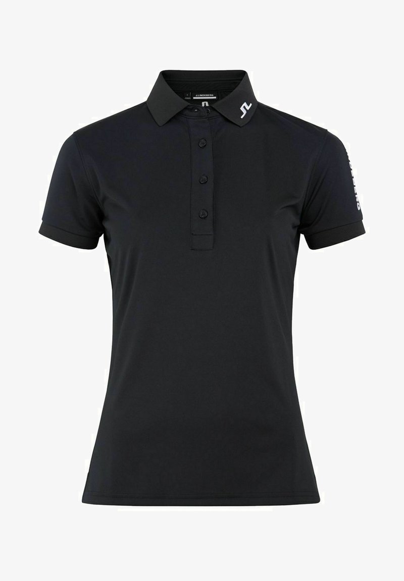 Polo preto feito de tecido suave, com gola, lista de três botões e mangas curtas. Detalhes do logótipo na gola e na manga.