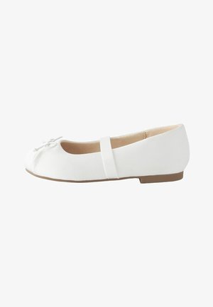 Next BALLET SHOES - Obuv pre bábätká - white stain resistant satin