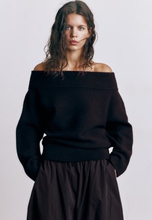 PULL&BEAR ASYMMETRIC SOFT - Pullover - black