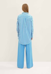 TOM TAILOR DENIM Overhemdblouse - vertical blue white stripe