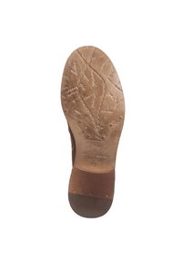 Suela de zapato de cuero marrón con un patrón texturizado, que presenta una forma curva y un pequeño tacón de goma. Detalles de marca y tamaño impresos en la superficie.