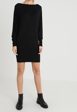 Robe pull - black