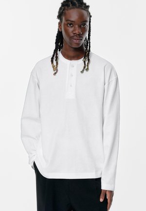 WITH BUTTONS - Top s dlhým rukávom - white