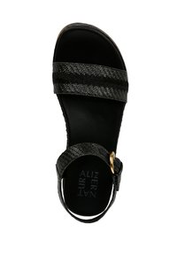 Sandalo con zeppa nera caratterizzato da una design di cinturino intrecciato, soletta nera texturizzata e una fibbia dorata su un cinturino laterale.