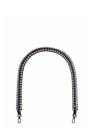 Gevlochten tasriem in roze, blauw en zwart met metalen clips aan beide uiteinden voor bevestiging.
