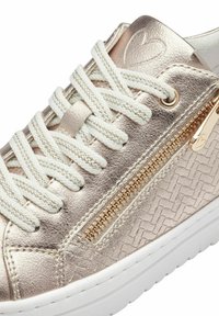 Marco Tozzi SNEAKER  - Sneakers - platinum