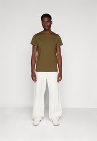 Tommy Jeans SLIM TEE - Basic T-shirt - drab olive green