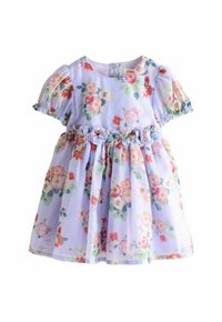 Liliowa sukienka niemowlęca z bufkami, różowo-czerwonym kwiatowym wzorem i rzędami materiałowych kwiatów w talii.