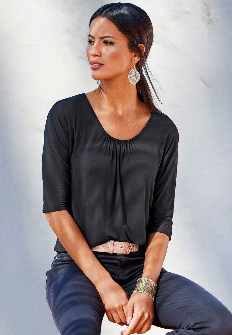 Damen T-Shirts | LASCANA 2 PACK Langarmshirt creme schwarz/weiß - VI08208 Damen T-Shirts | LASCANA 2 PACK Langarmshirt creme schwarz/weiß - VI08208