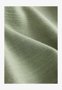 Sélectionné, khaki green