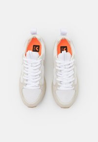 Veja VENTURI - Sapatilhas - white/natural