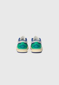 Jordan AIR JORDAN 1 - Joggesko - sail/deep royal blue/stadium green/neutral grey/muslin