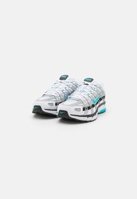 Nike Sportswear P 6000 - Joggesko - white/dusty cactus/silver
