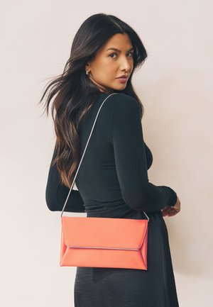 WITH DETACHABLE  - Vakarsomiņa - orange