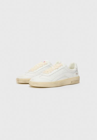 Dsquared2 Matalavartiset tennarit - white