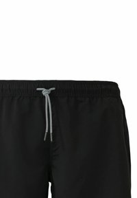 Zwarte zwemshorts met een elastische tailleband en verstelbaar koord, met een geruit patroon. Glad stoffen textuur, eenvoudig ontwerp.