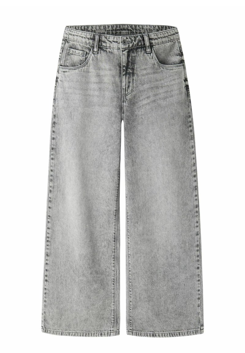 Jean taille large en denim gris clair, doté de cinq poches, d'une fermeture par bouton, et d'un léger effet délavé pour la texture. Finition lisse, coupe droite.