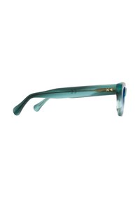 Occhiali da sole teal con una montatura semi-trasparente, aste curve e lenti rotonde. Presentano dettagli dorati sulle aste e una texture liscia.