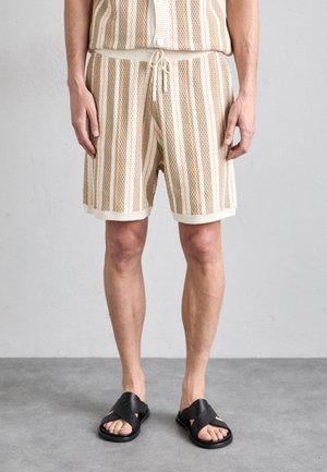 JACKIE - Short - offwhite