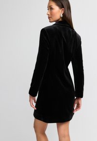 Next TUX - REGULAR FIT - Denné šaty - black
