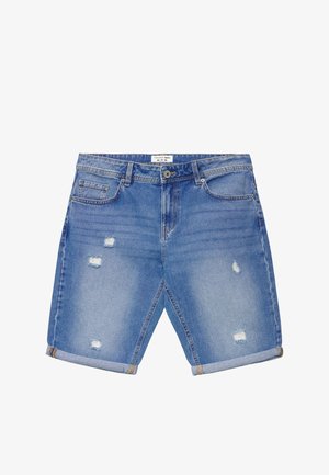 Shorts in denim blu con risvolti, chiusura con bottone e cerniera, tasche frontali e taschino portamonete, con piccole zone consumate sulla parte anteriore.