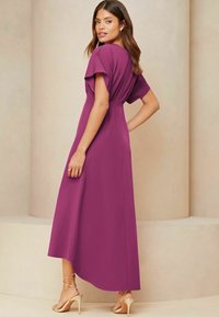 Lipsy REGULAR FIT - FLUTTER SLEEVE - Maksimekko - pink