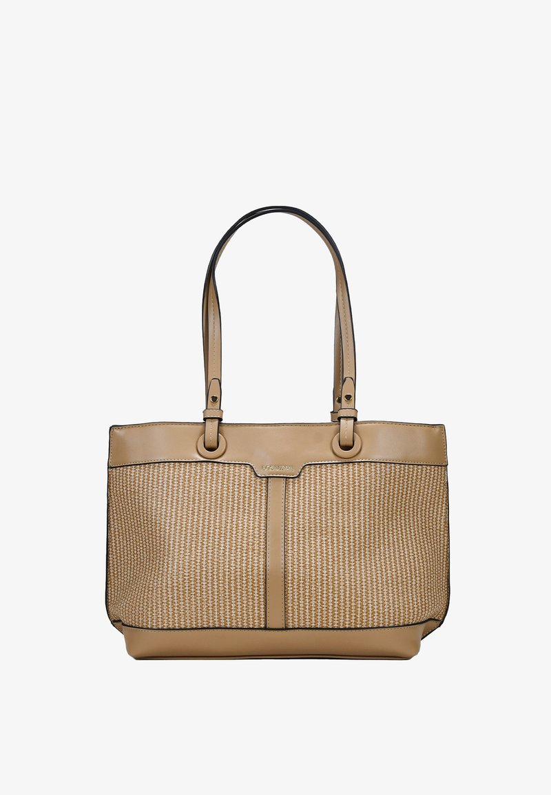 Bolso tote marrón con frente tejido texturizado, ribete de cuero sintético suave, dos asas superiores y detalles de costura sutiles.
