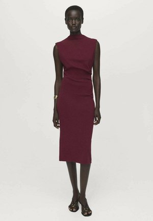 Burgundy midi dress made of knit fabric, featuring a high neckline, sleeveless design, and a fitted silhouette.