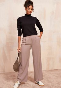Friends Like These ROLL NECK - REGULAR FIT - Pulóver - black