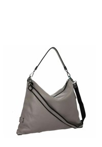 Bolso de hombro de cuero gris con forma triangular, con cierre de cremallera, acentos en negro y una correa combinada para mayor versatilidad.