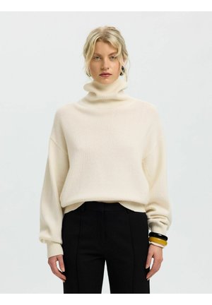 Selected, Jumper - egret