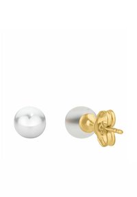 Pärlikõrvarõngad, millel on ümmargune valge pärl ja kuldse tooniga liblikastiilne kinnitus. Sile tekstuur ja poleeritud viimistlus.