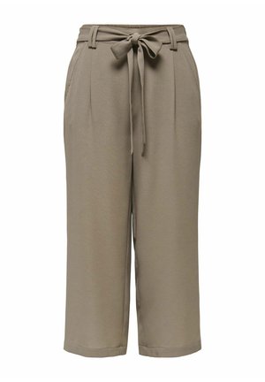 Pantalon large taupe taille haute, court, avec passants de ceinture et ceinture en tissu nouée à la taille, plis à l'avant et poches latérales.