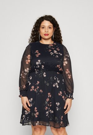 Vero Moda Curve VMSMILLA DRESS - Hverdagskjole - night sky/hallie