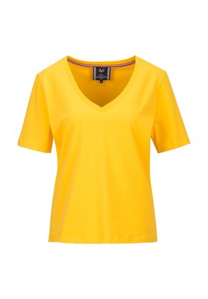 Gelbes Kurzarm-V-Ausschnitt-T-Shirt mit kleinem, gesticktem Logo auf der Brust und einem schwarzen Etikett innen am Ausschnitt.