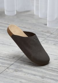 ADIMULE UNISEX - Clogs - dark brown