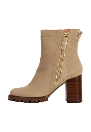 Classic ankle boots - beige