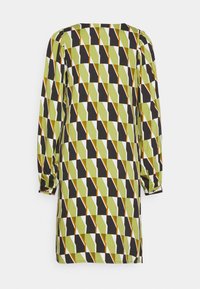 Robe mi-longue à manches longues avec motif géométrique composé de formes diagonales vertes, noires, blanches et orange, vue de dos.