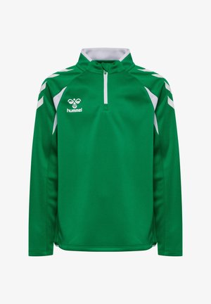 Zielona sportowa koszulka z długim rękawem z białymi paskami w kształcie litery V na ramionach, białym zamkiem na ćwierć długości oraz logo Hummel na lewej piersi.