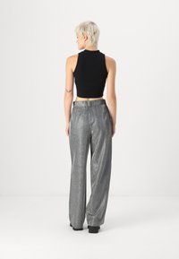 YAS YASKAMO PANT - Hlače - black/silver