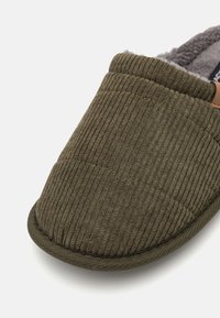 Jack & Jones JFWCORDIE MULE  - Papuci de casă - olive night